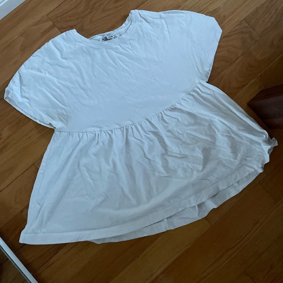 🎉 3/$10 - White Flare T-shirt - Picture 1 of 2